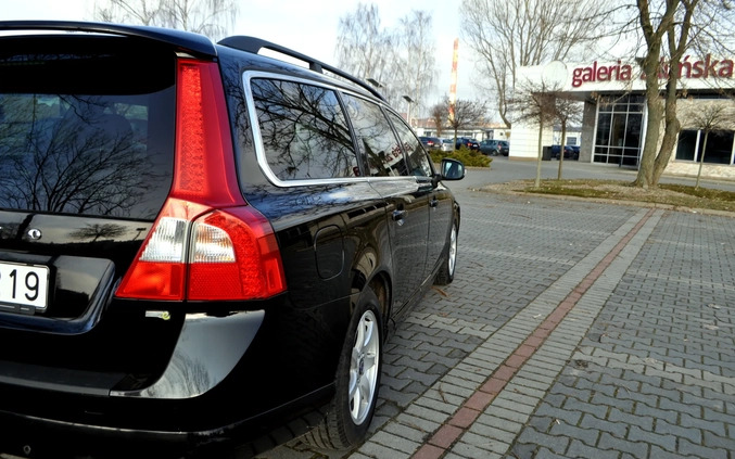 Volvo V70 cena 25900 przebieg: 271000, rok produkcji 2010 z Myszków małe 631